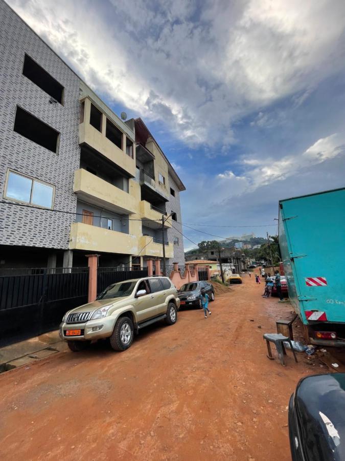 Les Logis De Nouvelle Route Bastos Apartment Yaounde Exterior photo