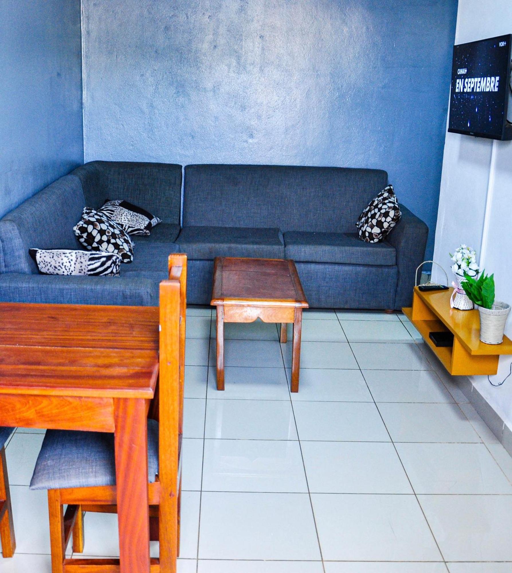 Les Logis De Nouvelle Route Bastos Apartment Yaounde Exterior photo
