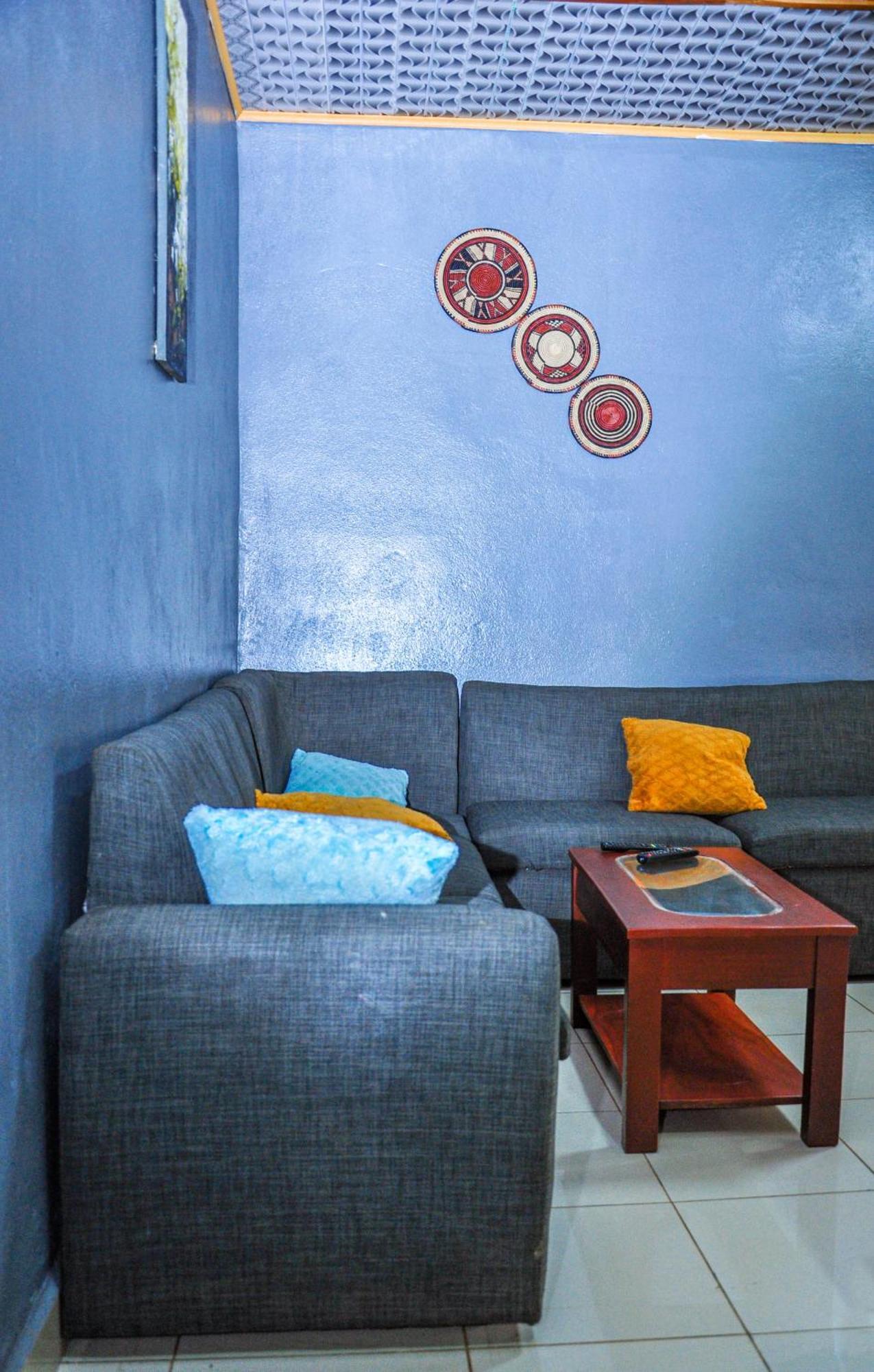 Les Logis De Nouvelle Route Bastos Apartment Yaounde Exterior photo